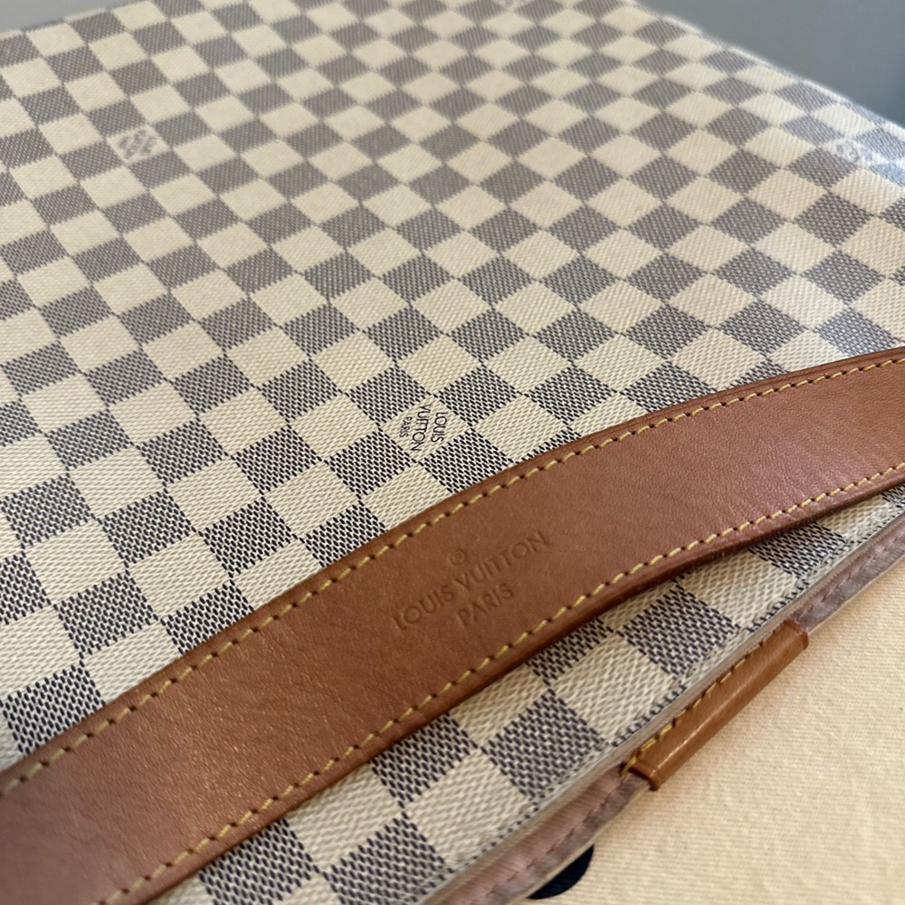Louis Vuitton Damier Azur Shoulder Bag in Cream and Tan - Picture 5 of 5